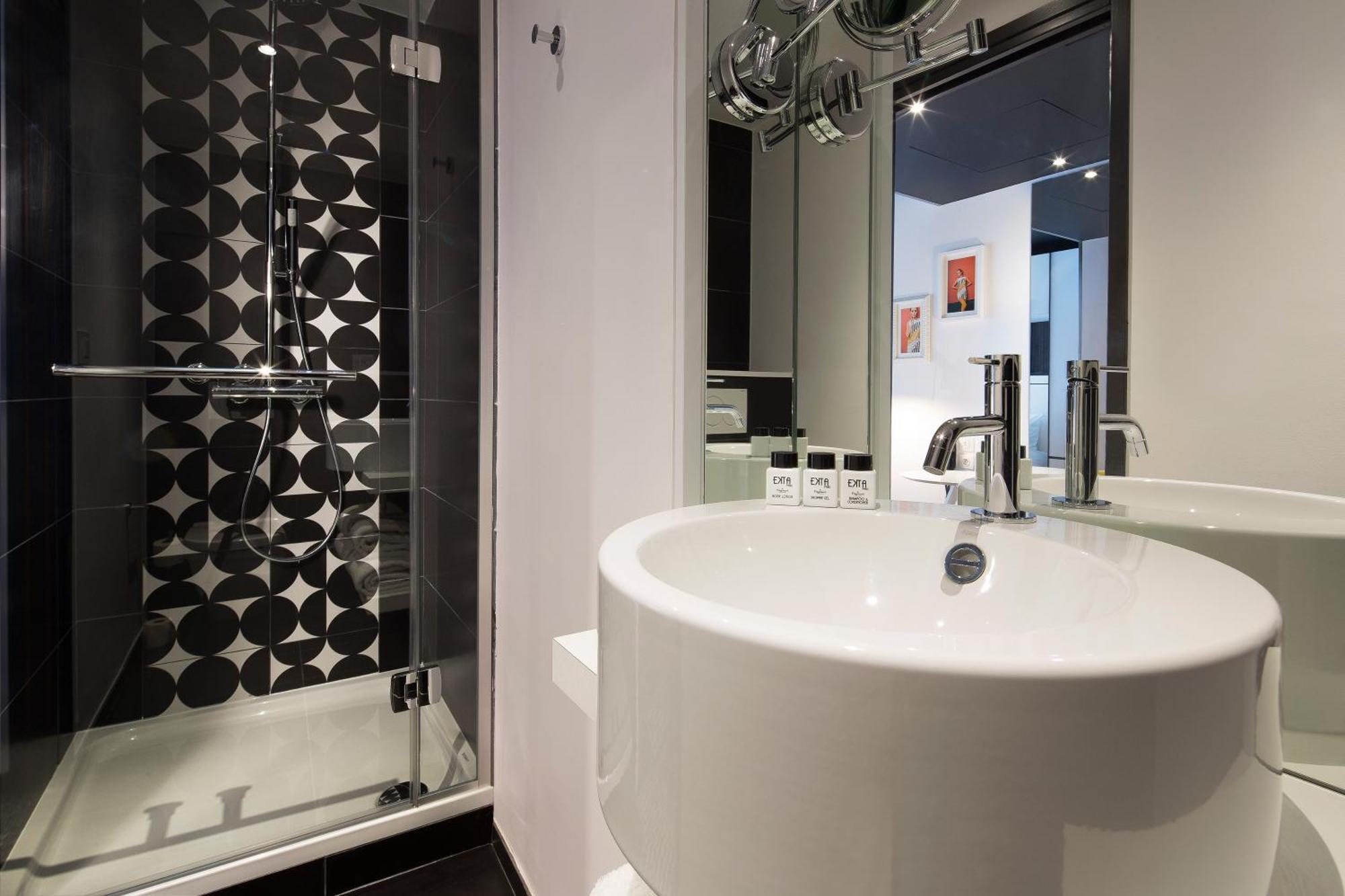 Hotel Ekta Champs Elysees Париж Екстериор снимка