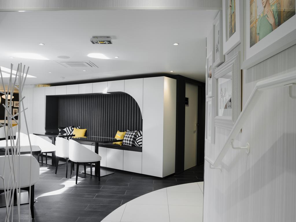 Hotel Ekta Champs Elysees Париж Екстериор снимка