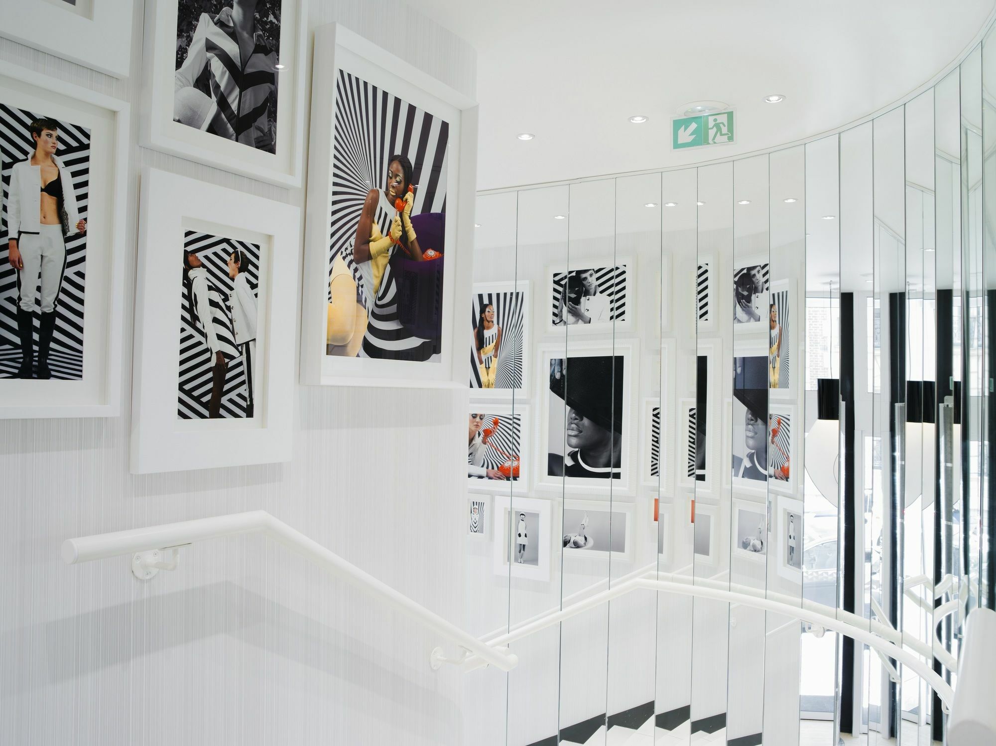 Hotel Ekta Champs Elysees Париж Екстериор снимка