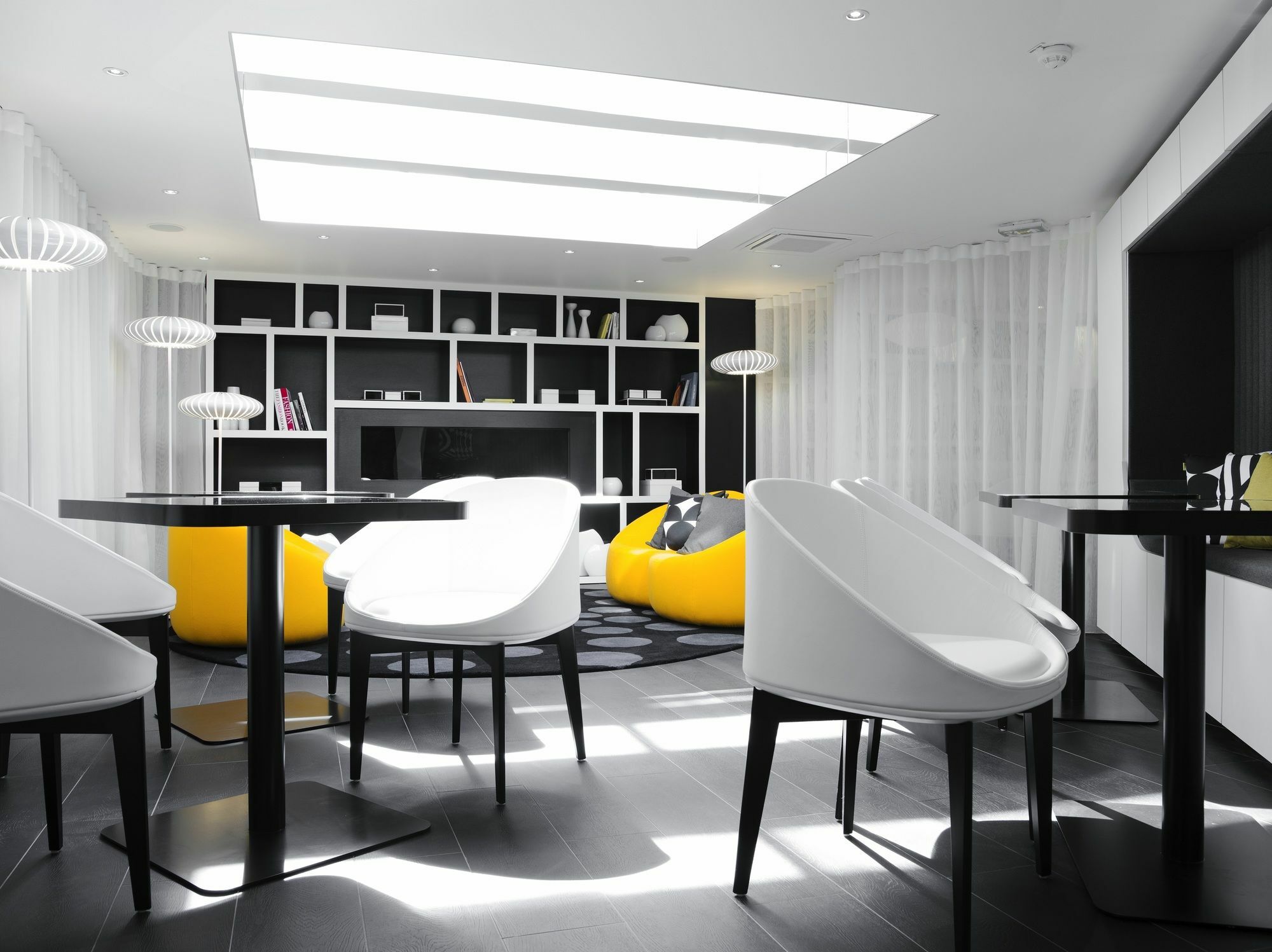 Hotel Ekta Champs Elysees Париж Екстериор снимка